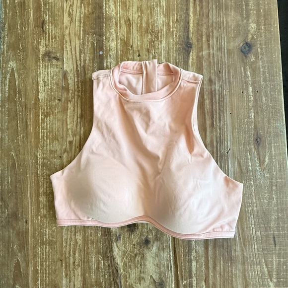 Ivy Park x Adidas crop top / sports bra in blush - Picture 2 of 8